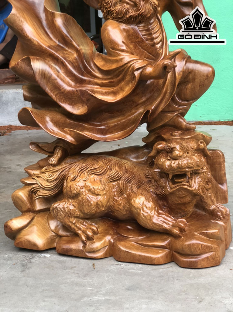 Tượng Đạt Ma Sư Tổ Gỗ Hương Cao 61 Ngang 36 Sâu 15 (cm)