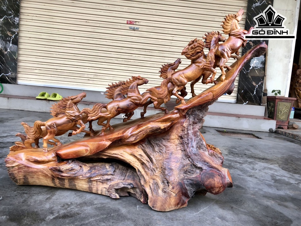 Tượng Bát Mã Gỗ Hương Cao 85 Ngang 125 Sâu 33 (cm)