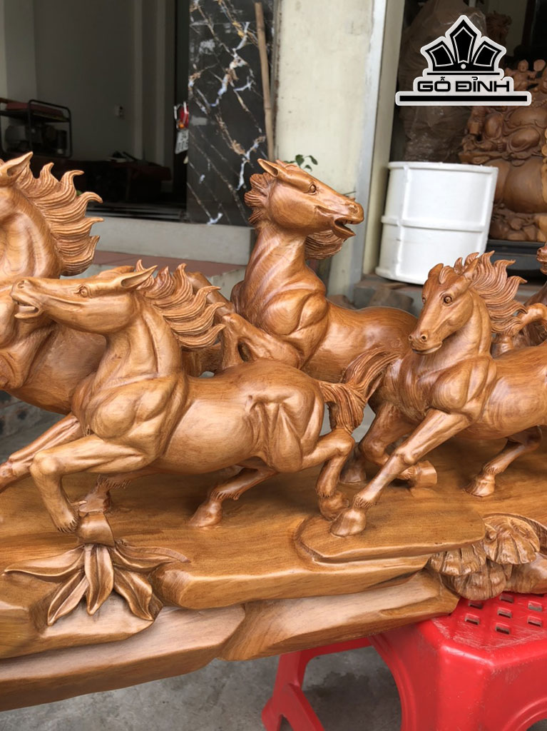 Tượng Bát Mã Gỗ Ngọc Am Cao 30 Ngang 90 Sâu 18 (cm)