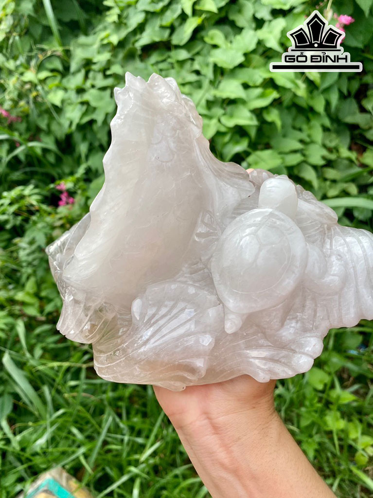 Tác Phẩm Đá Thạch Anh Trắng Cao 12 Ngang 24 Sâu 16 (cm) 1,55kg