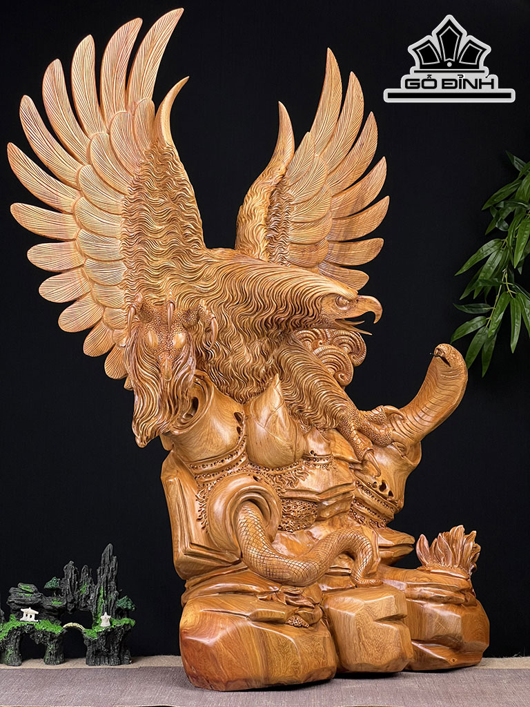 Tượng Đại Bàng Gỗ Hương Cao 94 Ngang 70 Sâu 36 (cm)