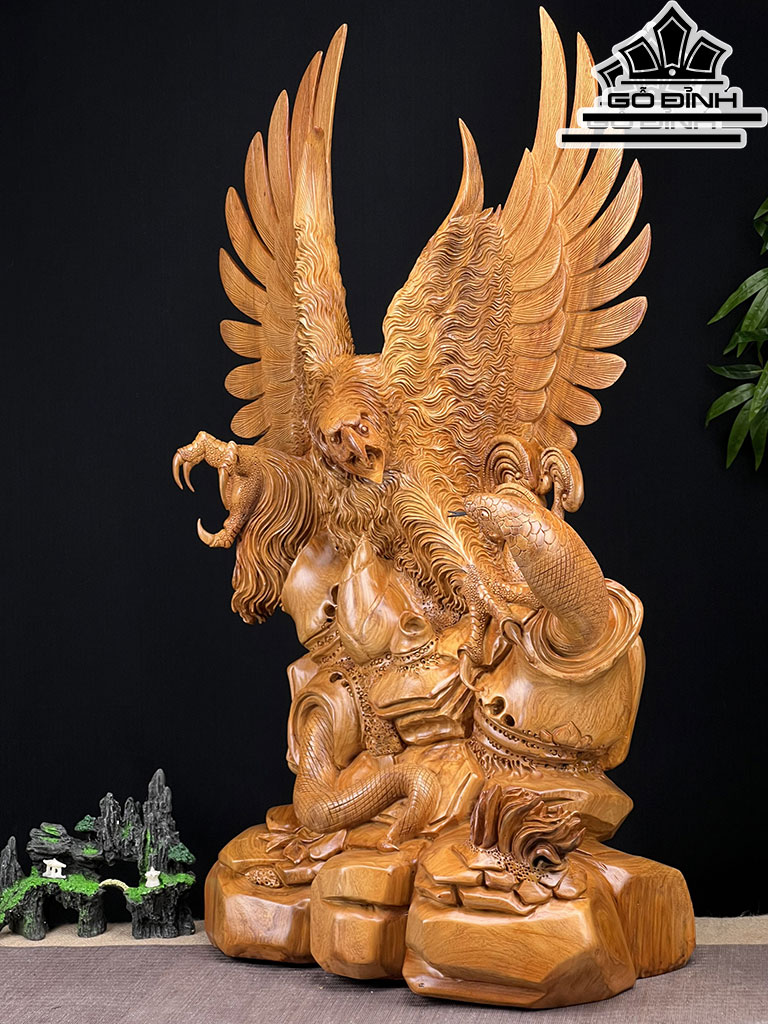 Tượng Đại Bàng Gỗ Hương Cao 94 Ngang 70 Sâu 36 (cm)