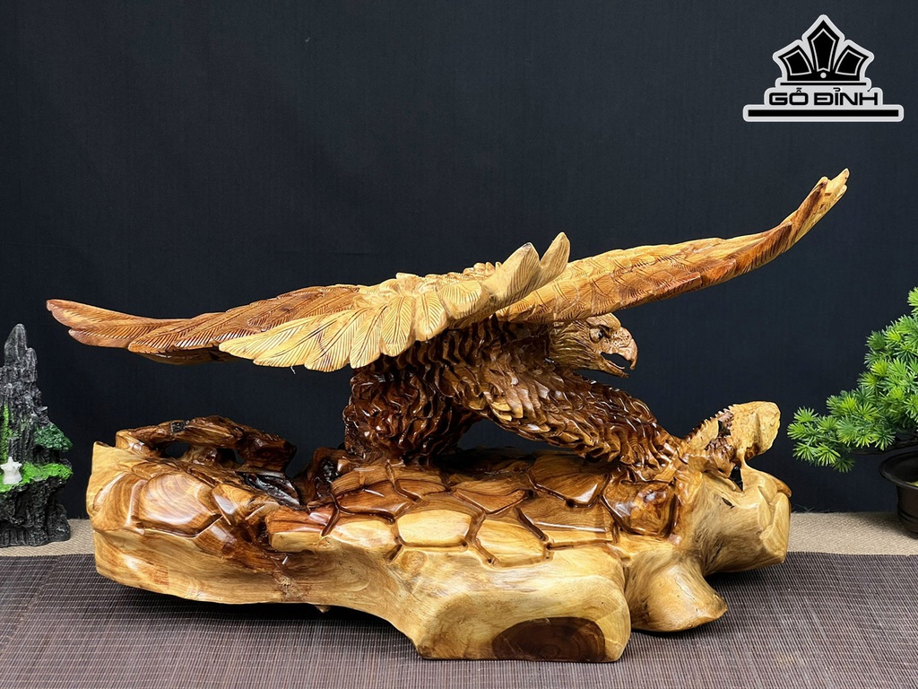 Tượng Đại Bàng Săn Mồi Gỗ Hương Cao 32 Ngang 52 Sâu 30 (cm)