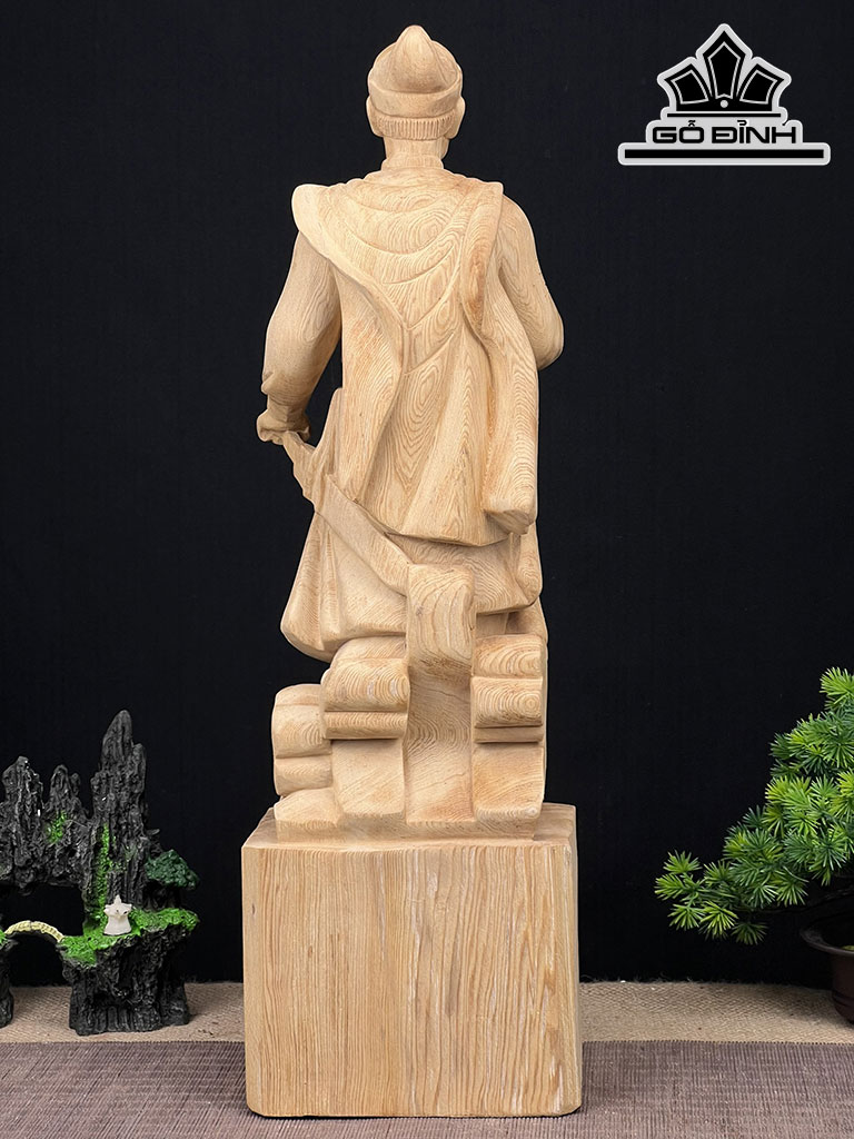 Tượng Trần Quốc Tuấn Gỗ Ngọc Am Cao 51 Ngang 15 Sâu 12 (cm)