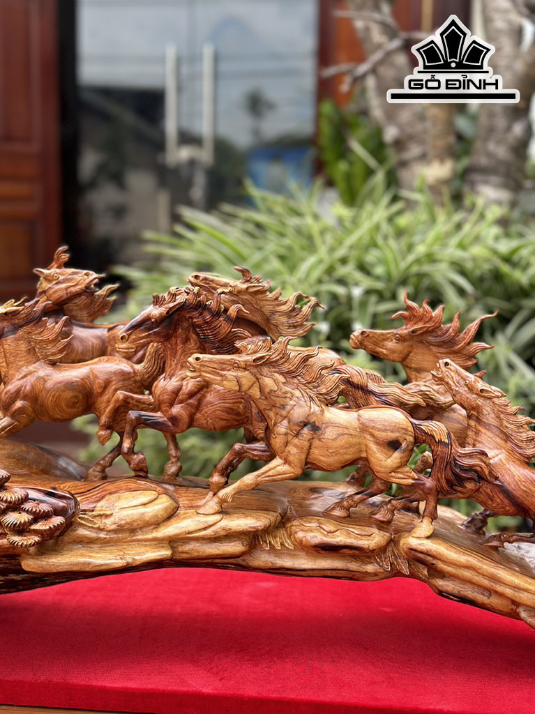 Tượng Bát Mã Gỗ Cẩm Cao 36 Ngang 95 Sâu 28 (cm)