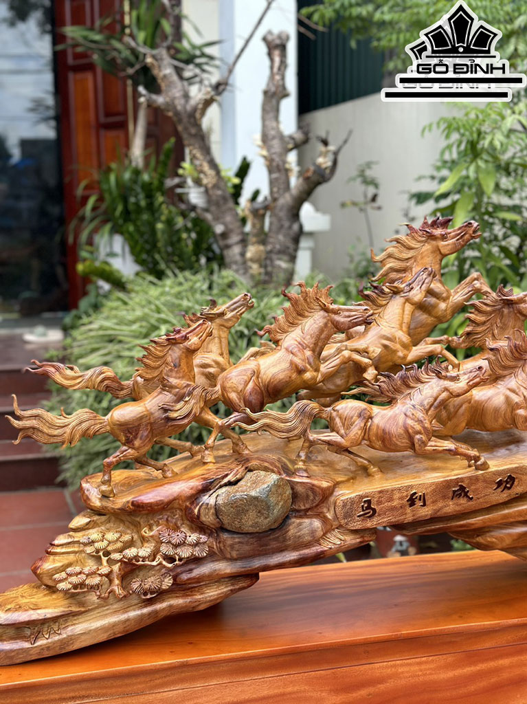 Tượng Bát Mã Gỗ Hương Ta Cao 66 Ngang118 Sâu 35 (cm)