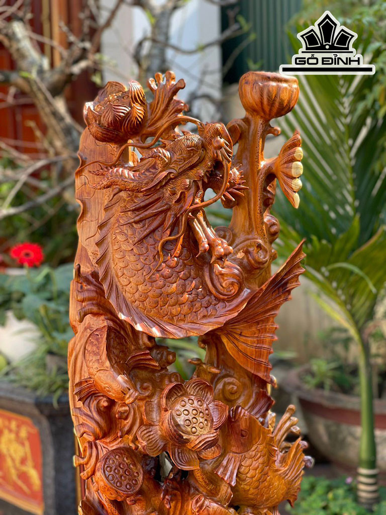 Tượng Cá Chép Hóa Rồng Gỗ Hương Cao 96 Ngang 45 Sâu 33 (cm)