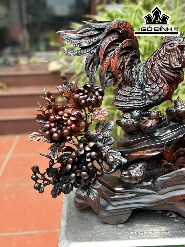 Tượng Gia Đình Gà Gỗ Trắc Cao 47 Ngang 48 Sâu 28 (cm)