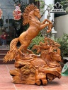 Tượng Ngựa Phong Thủy (Nhất Mã Phi Thiên) Gỗ Hương Cao 172 Ngang 126 Sâu 56 (cm)