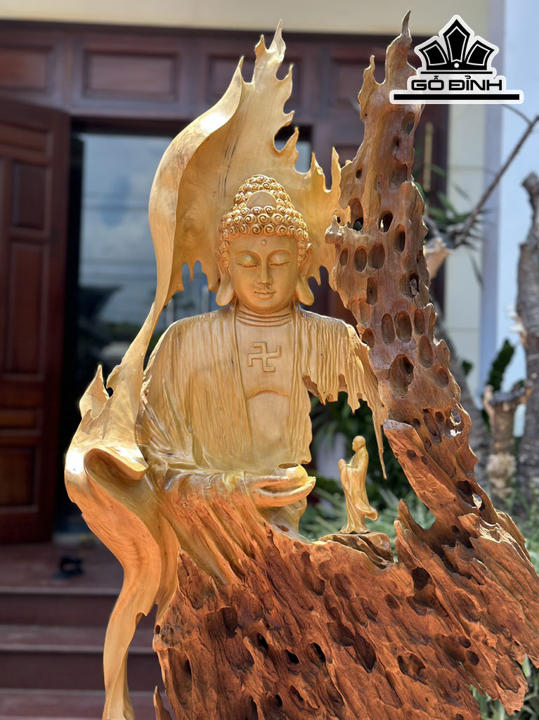 Tượng Nhất Tâm Bái Phật Gỗ Dổi Cao 110 Ngang 60 Sâu 20 (cm)