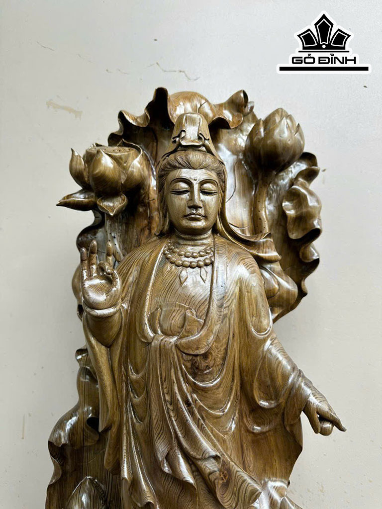 Tượng Phật Bà Quan Âm Gỗ Thủy Tùng Cao 100 Ngang 35 Sâu 20 (cm)