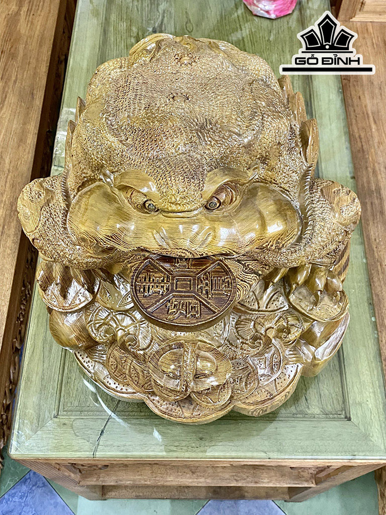 Tượng Cóc Ngậm Tiền Gỗ Mun Đuôi Công Cao 40 Ngang 46 Sâu 46 (cm)