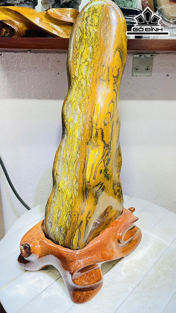 Tác Phẩm Đá Mắt Hổ Cao 42 Ngang 15 (cm) 8kg