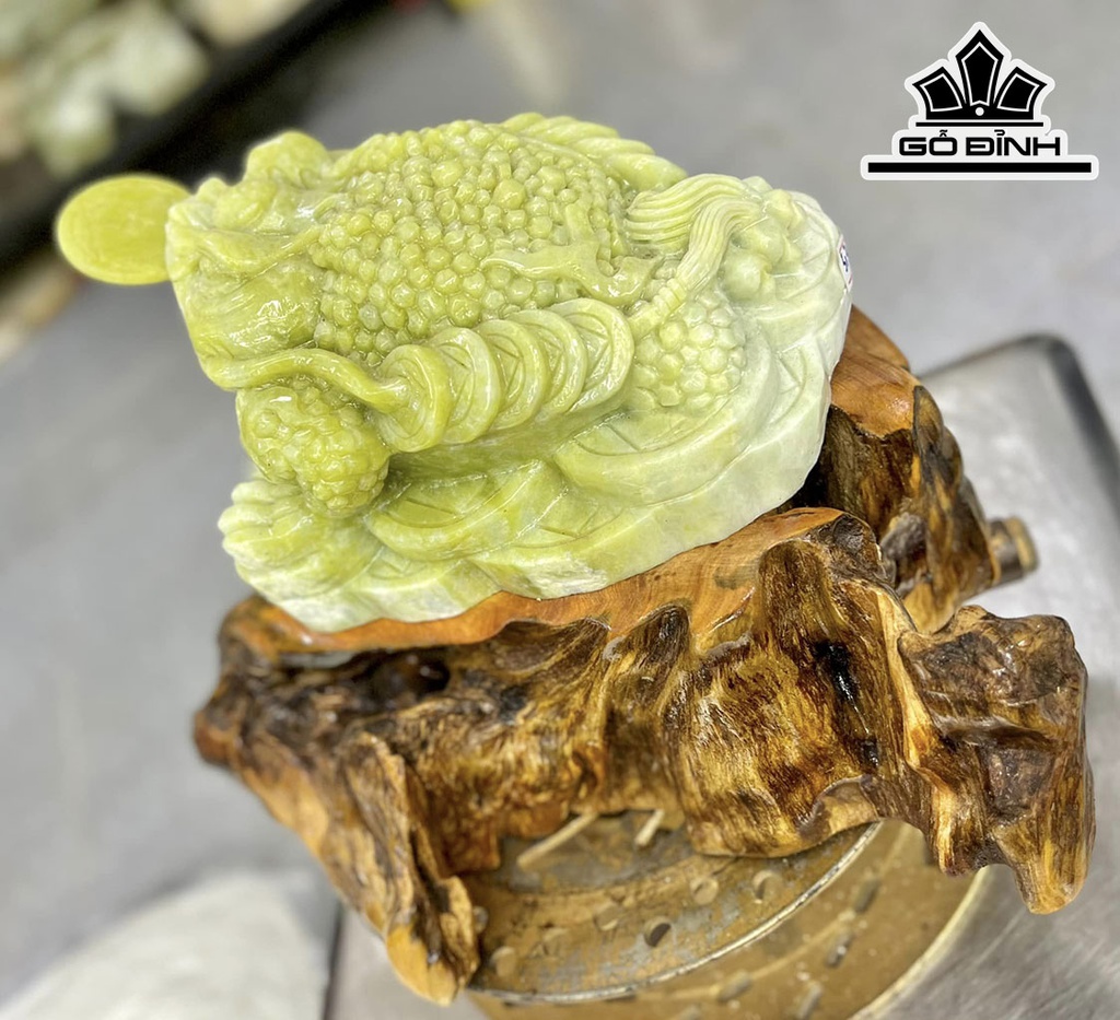 Tác Phẩm Thiềm Thừ Đá Serpentine Cao 23 Ngang 15,5 Sâu 18 (cm) 5kg