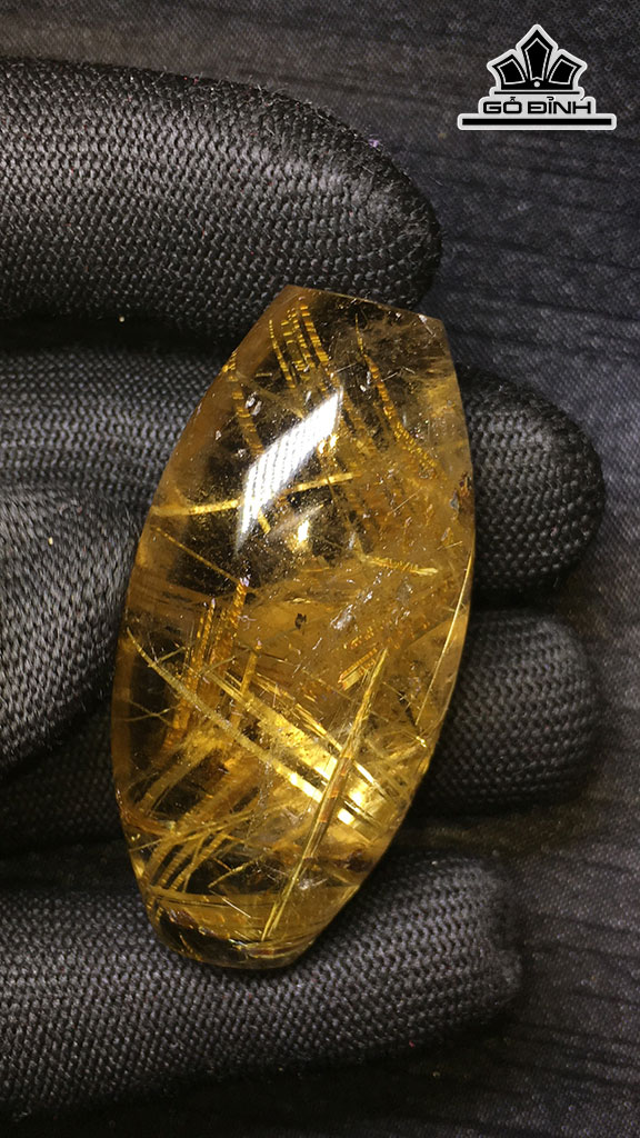 Lu Thống Đá Thạch Anh Tóc Vàng Cao 51 Ngang 25,7 Sâu 21,2 (mm) 41,5gr