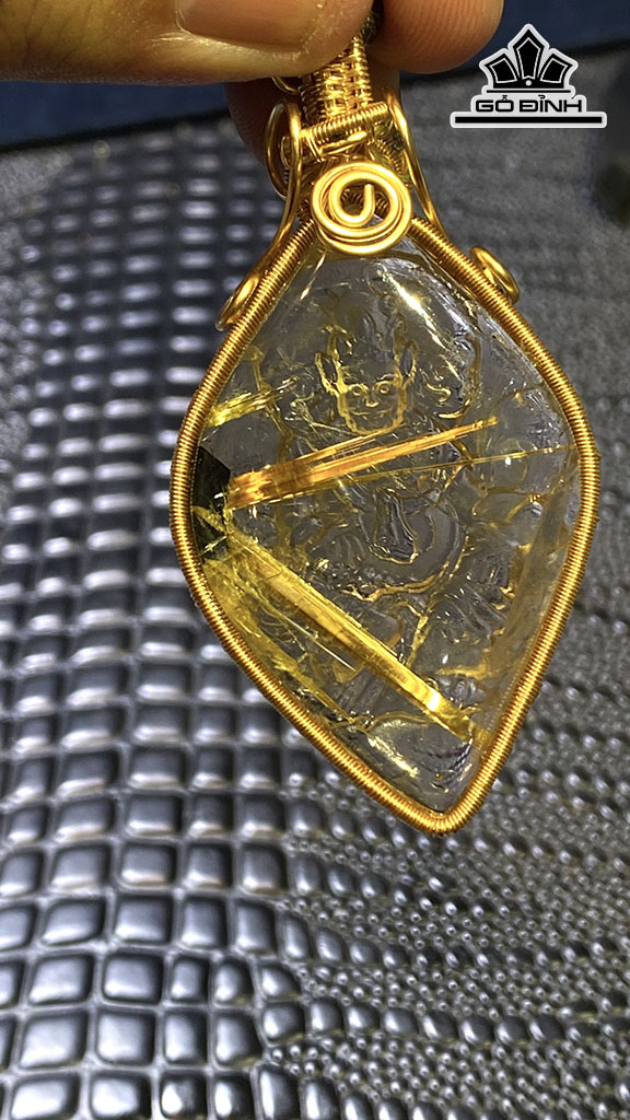 Mặt Dây Chuyền Đá Thạch Anh Tóc Vàng Cao 55 Ngang 36 Sâu 11 (mm) 30gr