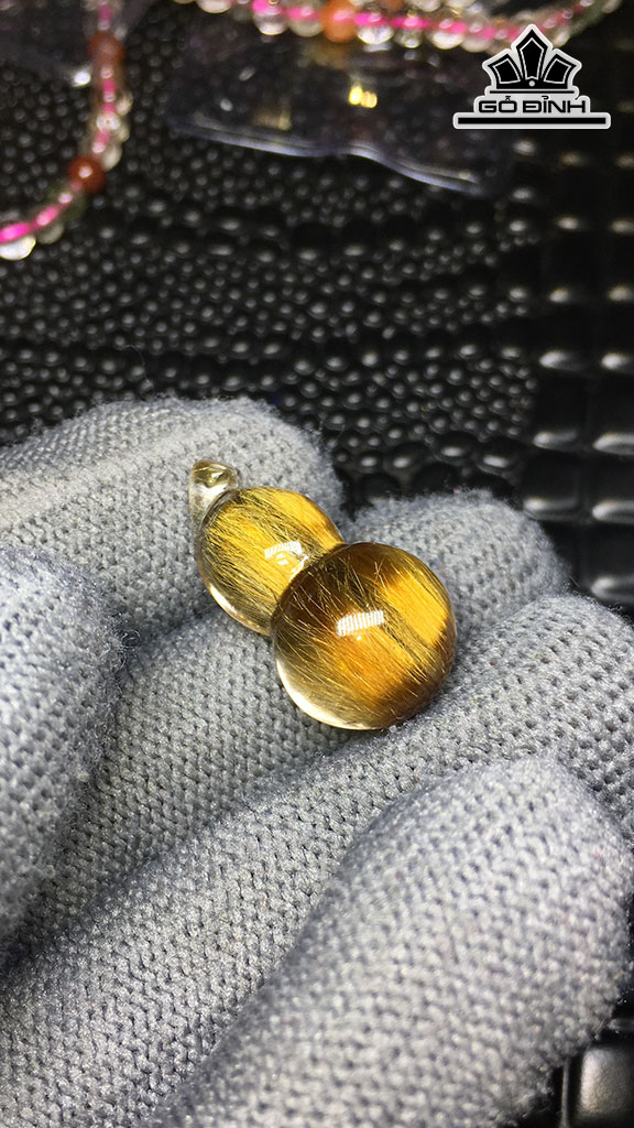 Mặt Dây Chuyền Hồ Lô Đá Thạch Anh Tóc Vàng Cao 24,5 Ngang 13 Sâu 11,7 (mm) 4gr