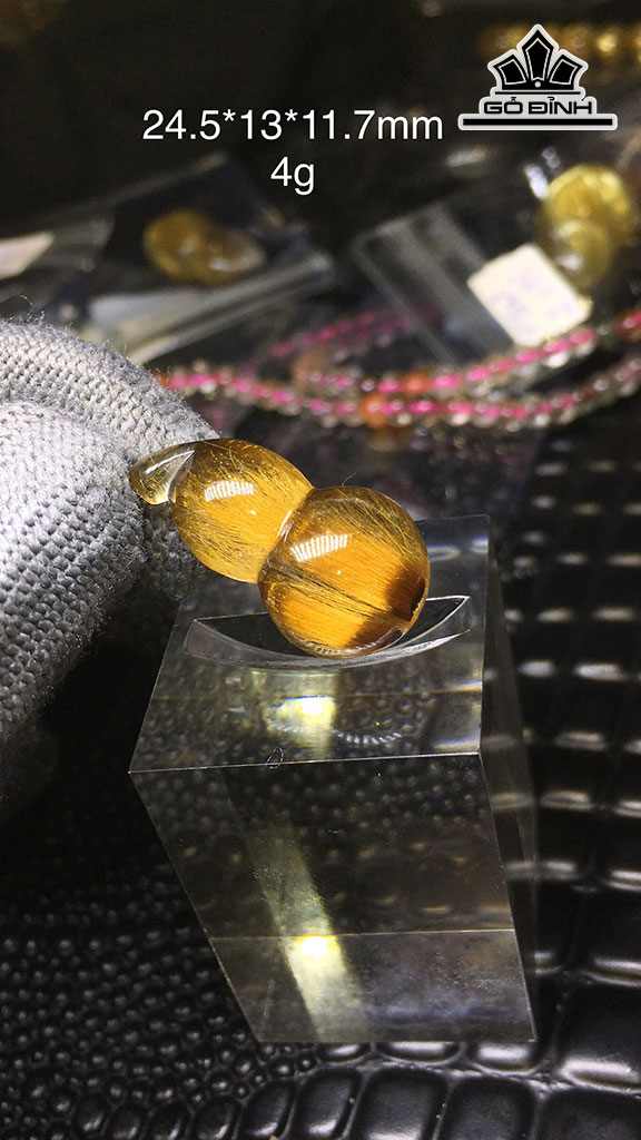 Mặt Dây Chuyền Hồ Lô Đá Thạch Anh Tóc Vàng Cao 24,5 Ngang 13 Sâu 11,7 (mm) 4gr