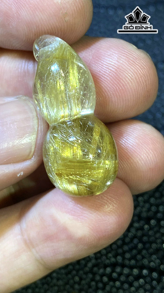 Mặt Dây Chuyền Hồ Lô Đá Thạch Anh Tóc Vàng Cao 31 Ngang 16 Sâu 13 (mm) 7,5gr