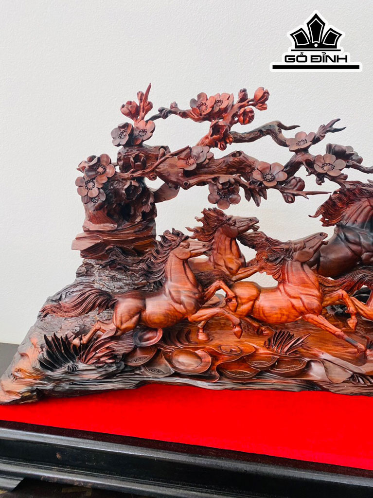 Tượng Bát Mã Gỗ Trắc Cao 43 Ngang 120 Sâu 16 (cm)