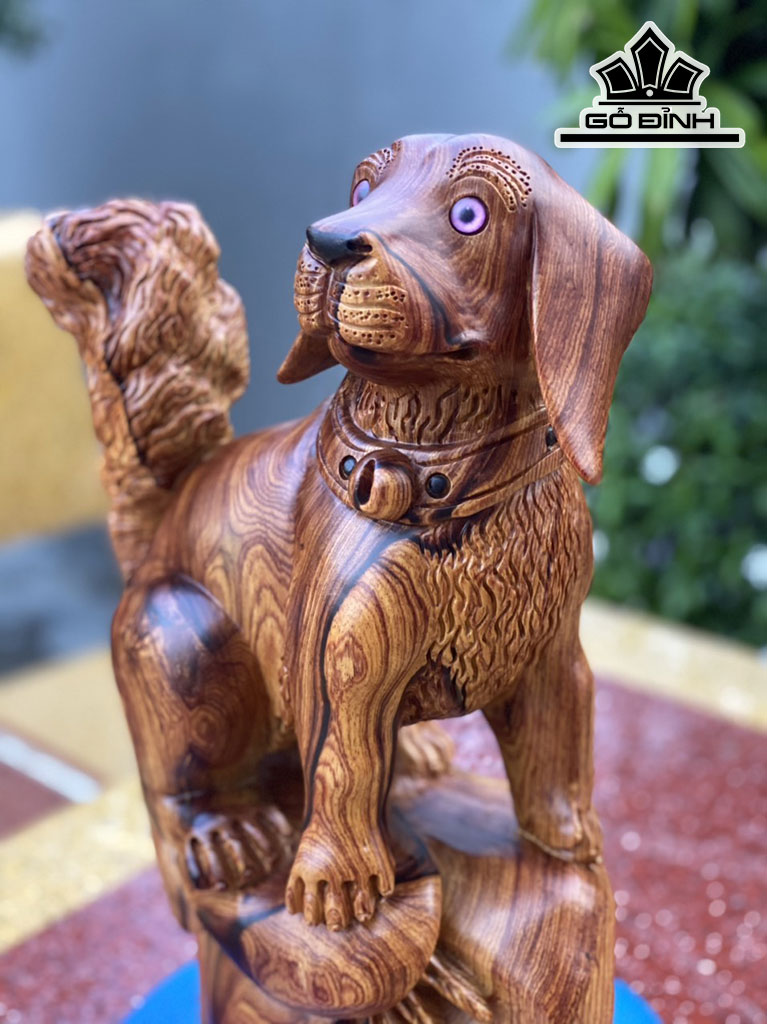 Tượng Chó Gỗ Cẩm Cao 38 Ngang 22 Sâu 12 (cm)