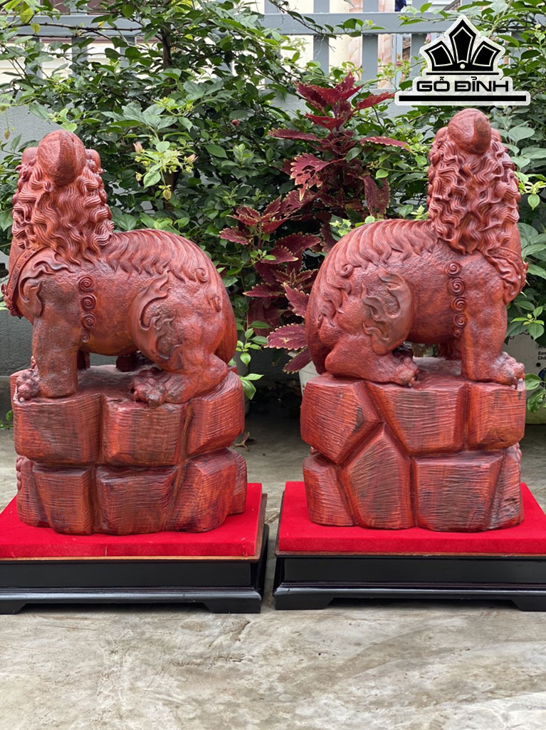 Tượng Nghê Gỗ Tử Đàn Cao 52 Ngang 30 Sâu 25 (cm)