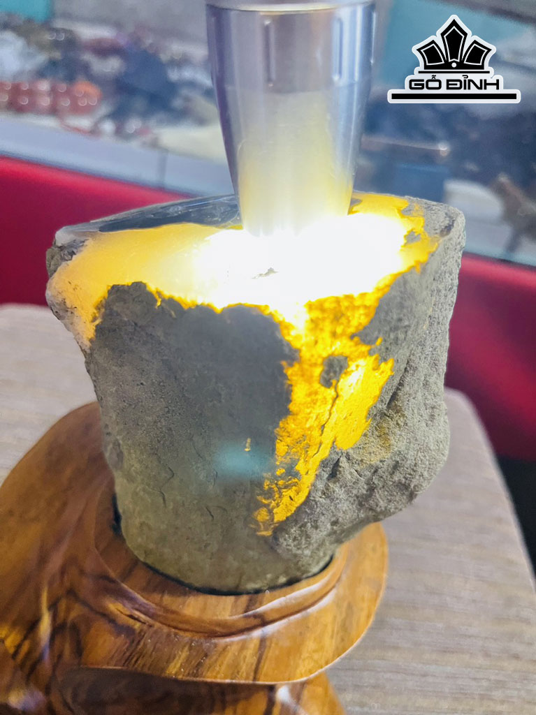 Tác Phẩm Gỗ Hóa Thạch Cao 20 (cm) 1,5kg