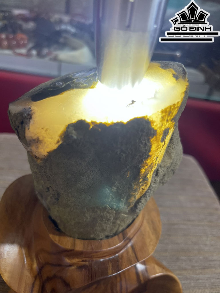 Tác Phẩm Gỗ Hóa Thạch Cao 20 (cm) 1,5kg