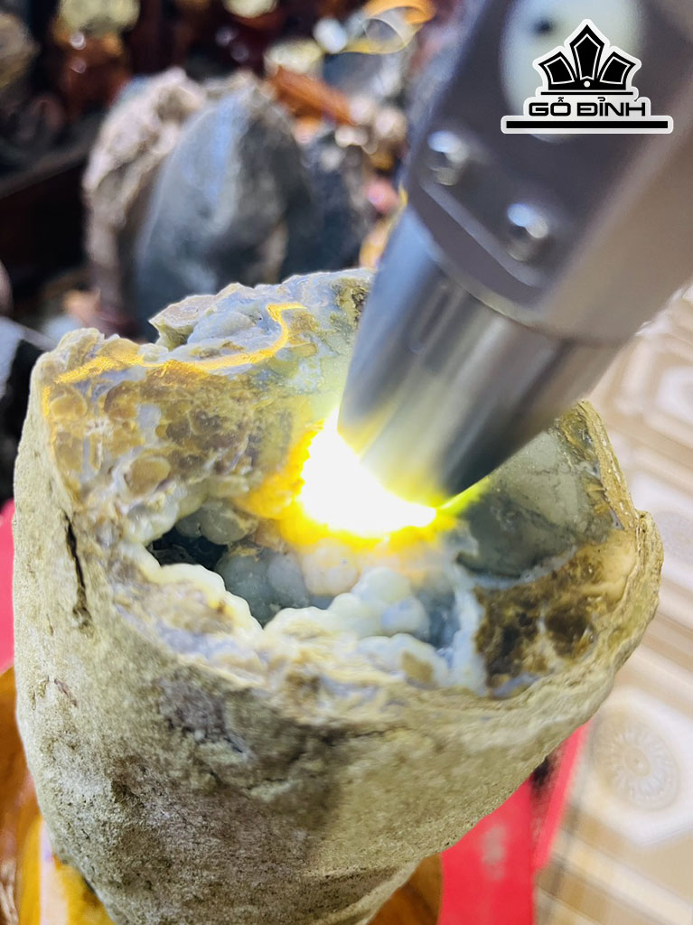 Tác Phẩm Gỗ Hóa Thạch Cao 28 (cm) 3,4kg