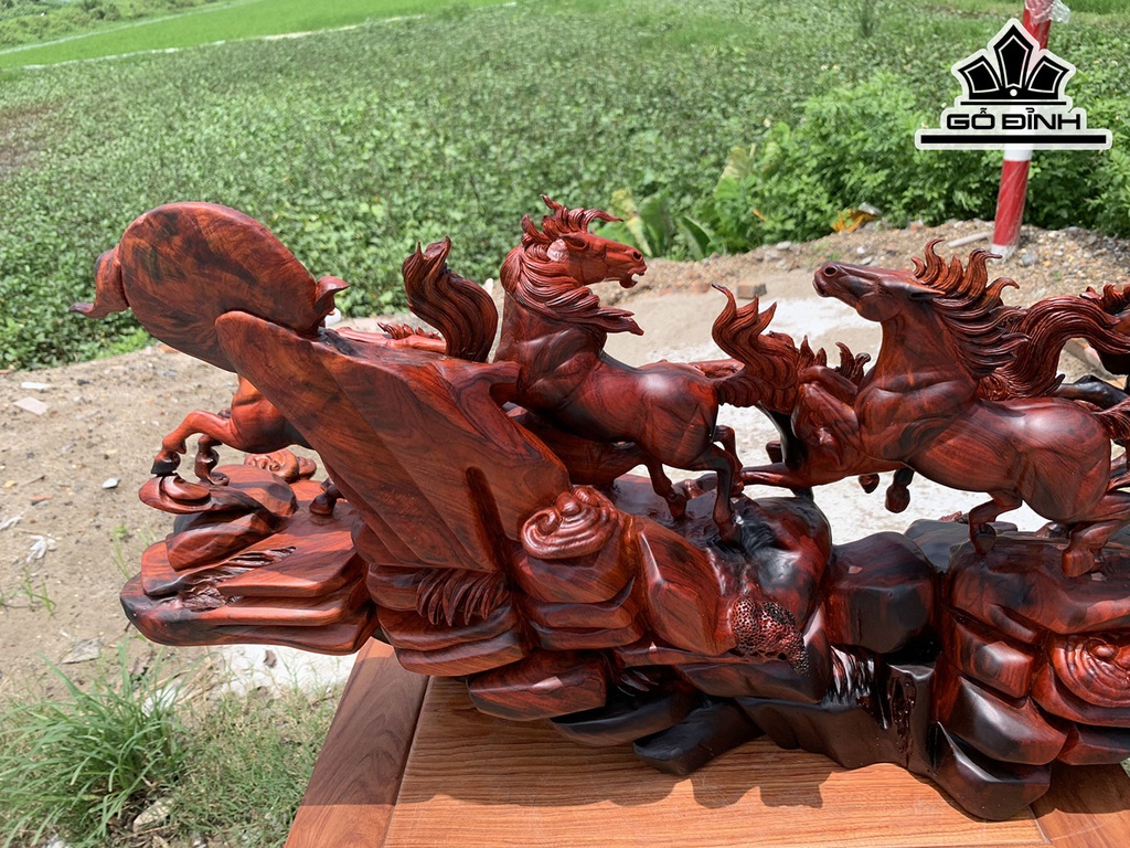Tượng Bát Mã Gỗ Trắc Cao 46 Ngang 90 Sâu 23 (cm)