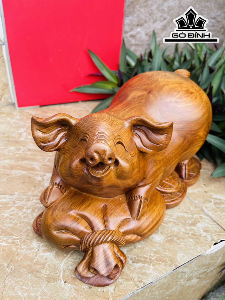 Tượng Heo Gỗ Hương Cao 18 Ngang 32 Sâu 17 (cm)