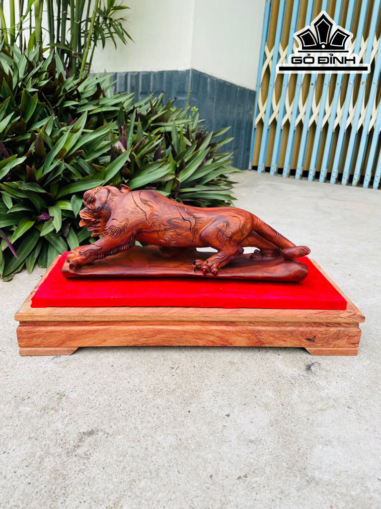 Tượng Hổ Phong Thủy Gỗ Sưa Cao 12 Ngang 33 Sâu 11 (cm)