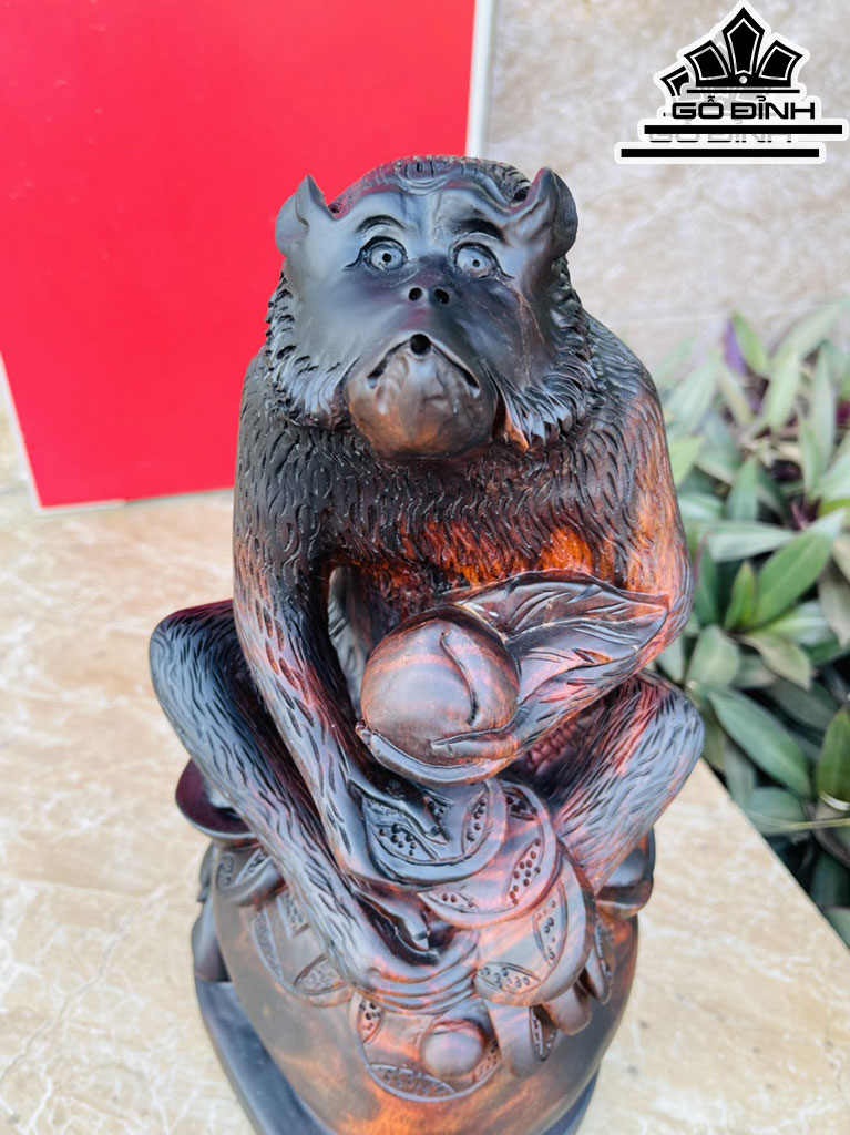 Tượng Khỉ Gỗ Trắc Cao 33 Ngang 17 Sâu 16 (cm)