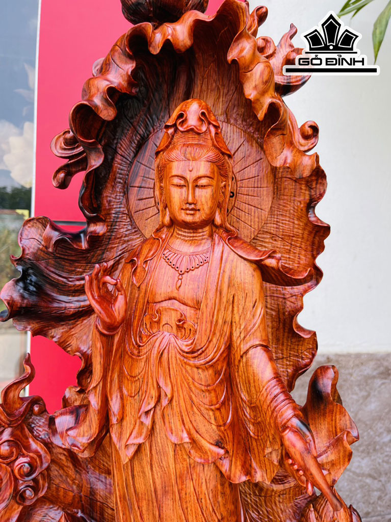 Tượng Phật Bà Quan Âm Gỗ Trắc Cao 77 Ngang 35 Sâu 20 (cm)