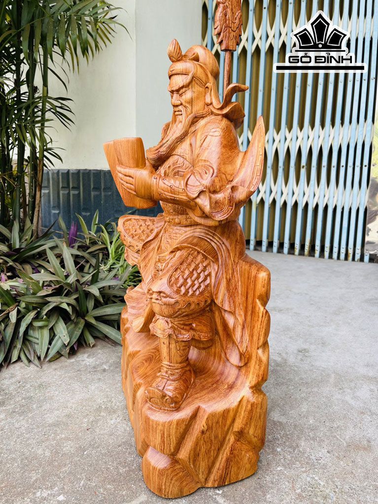 Tượng Quan Công Gỗ Hương Cao 70 Ngang 36 Sâu 23 (cm)