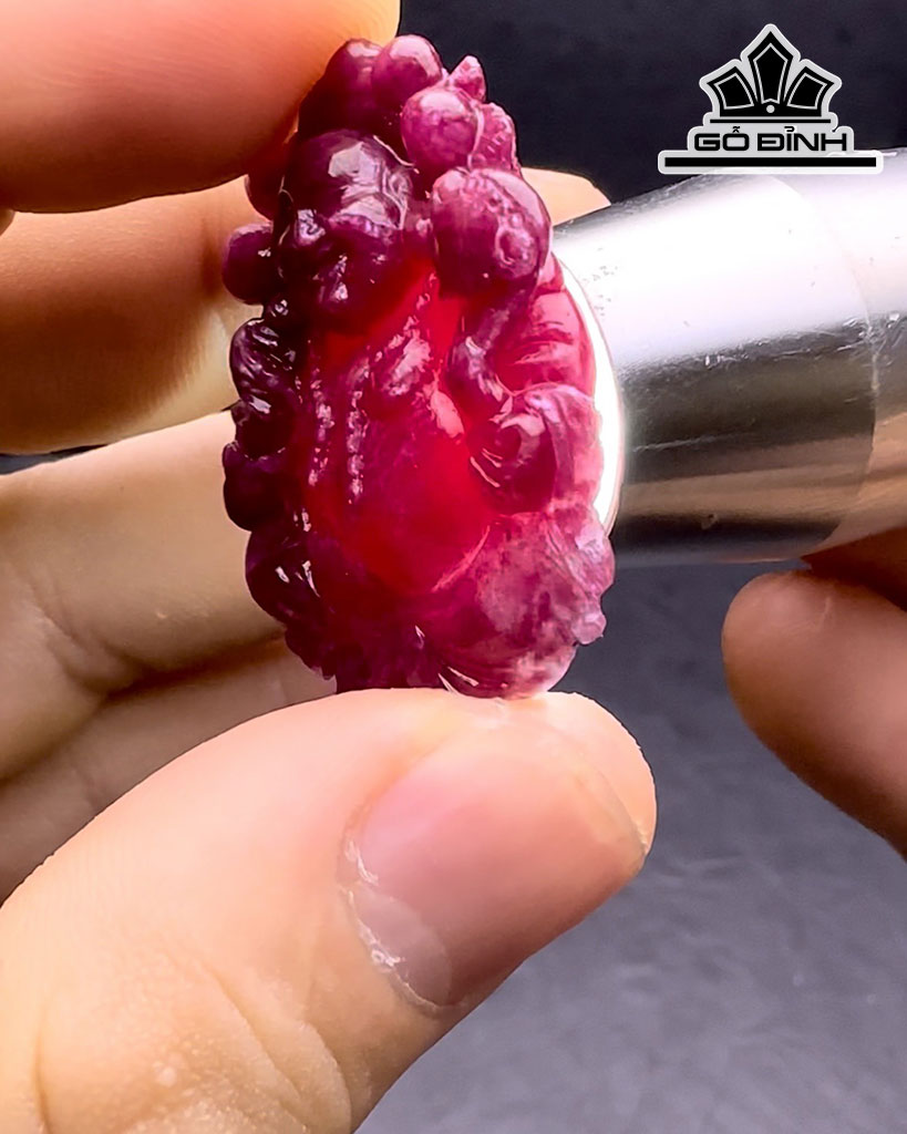 Mặt Dây Chuyền Di Lặc Đá Ruby Cao 38 Ngang 33,5 Sâu 11,9 (mm) 111,8cts