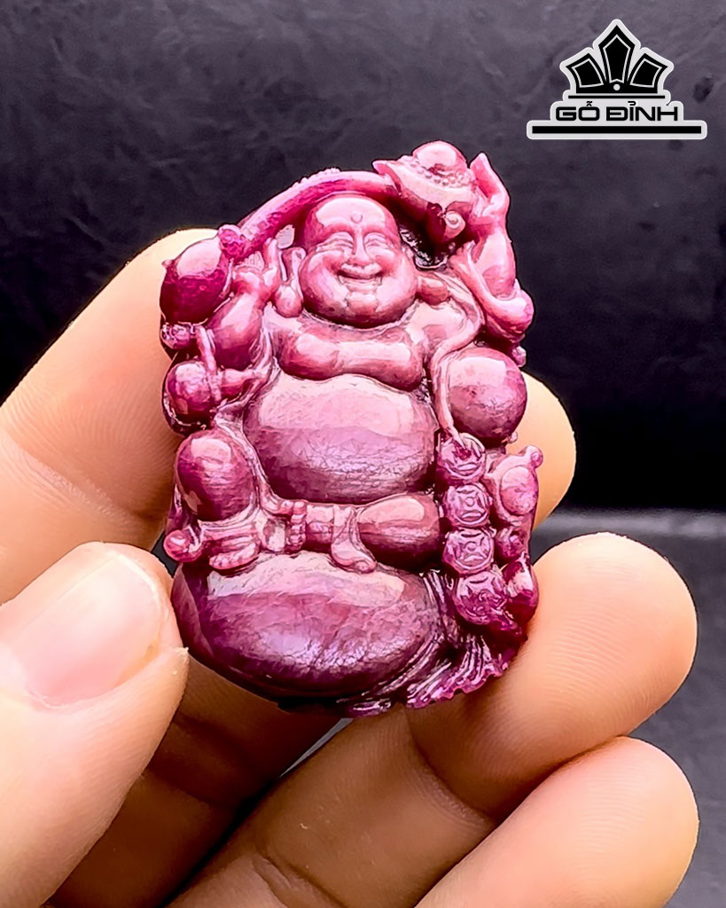 Mặt Dây Chuyền Di Lặc Đá Ruby Cao 50,8 Ngang 33 Sâu 8,9 (mm) 185,5cts