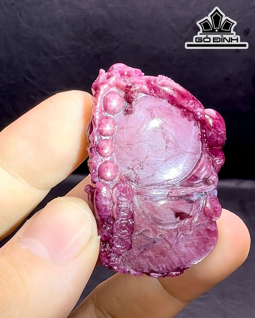 Mặt Dây Chuyền Di Lặc Đá Ruby Cao 50,8 Ngang 33 Sâu 8,9 (mm) 185,5cts