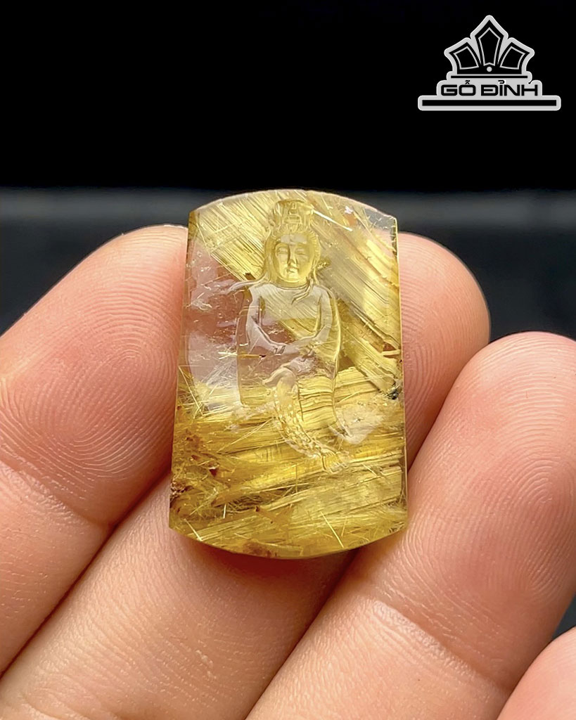 Mặt Dây Chuyền Quan Âm Đá Thạch Anh Tóc Vàng Cao 30,8 Ngang 19,5 Sâu 6,3 (mm) 32,6cts