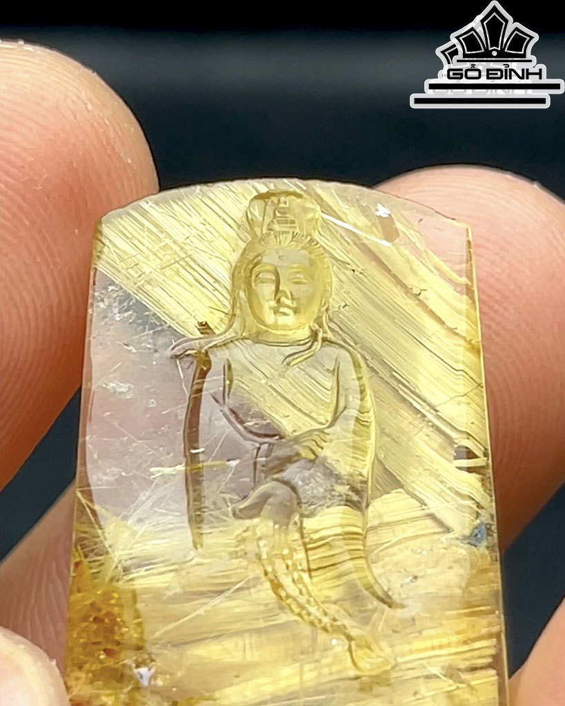 Mặt Dây Chuyền Quan Âm Đá Thạch Anh Tóc Vàng Cao 30,8 Ngang 19,5 Sâu 6,3 (mm) 32,6cts