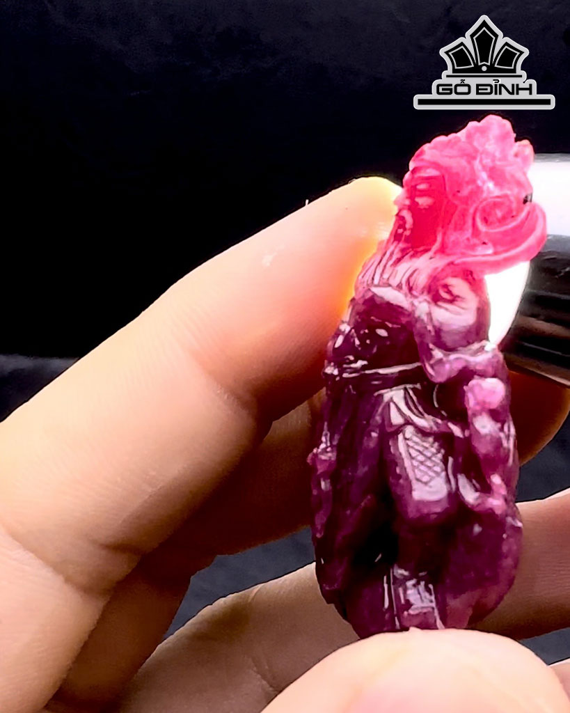 Mặt Dây Chuyền Quan Thánh Đá Ruby Cao 50 Ngang 35 Sâu 17,6 (mm) 195,8cts