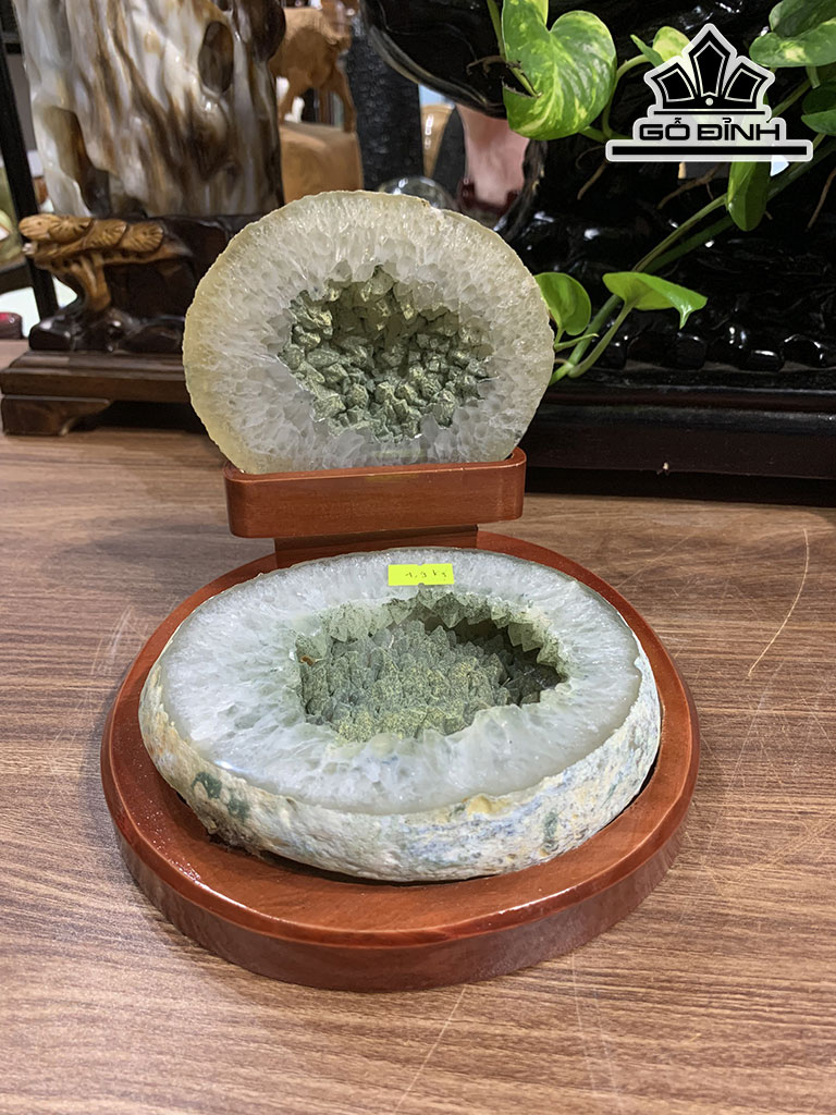 Bát Tụ Bảo Đá Thạch Anh Cao 17 Ngang 19 Sâu 20 (cm) 1,9kg