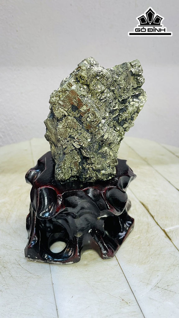 Tinh Thể Đá Pyrite Cao 15 Ngang 9 (cm) 1,2kg