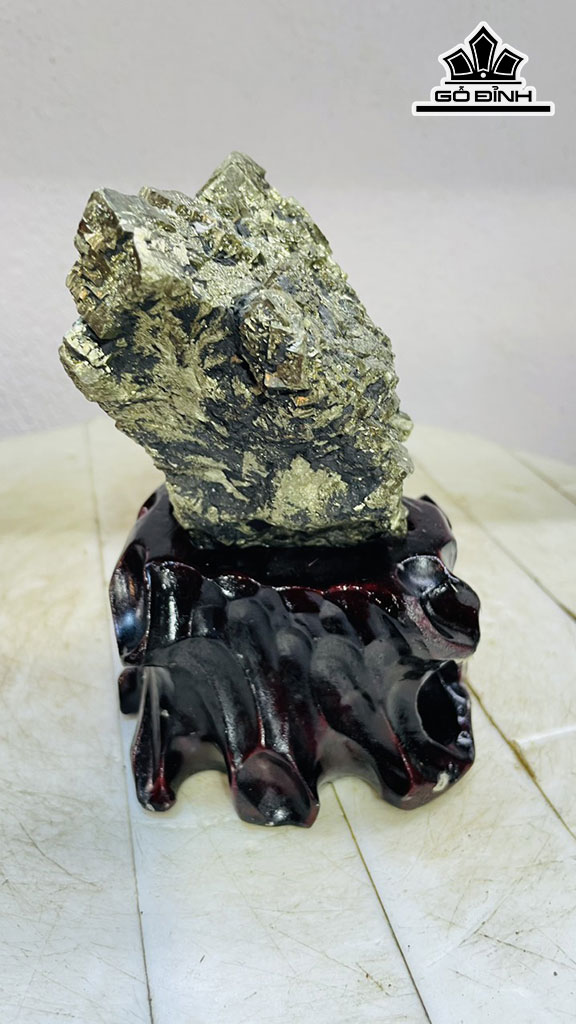 Tinh Thể Đá Pyrite Cao 15 Ngang 9 (cm) 1,2kg