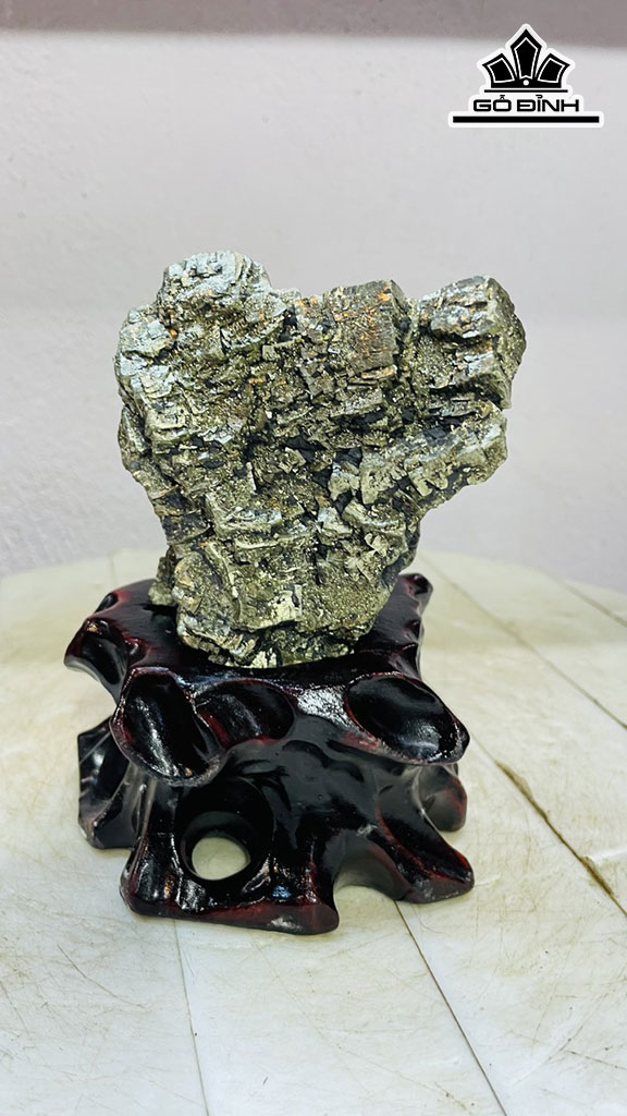Tinh Thể Đá Pyrite Cao 15 Ngang 9 (cm) 1,2kg