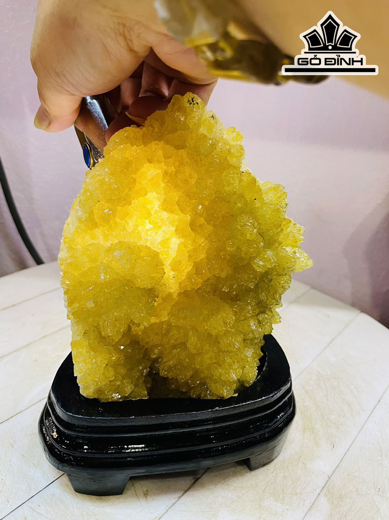 Tinh Thể Đá Thạch Anh Vàng Cao 20 Ngang 12 (cm) 1,5kg