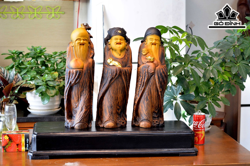 Tượng Phúc Lộc Thọ (Tam Đa) Gỗ Lũa Bách Xanh Cao 56 Ngang 12 Sâu 11 (cm)