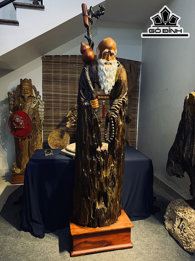 Tượng Đạt Ma Sư Tổ Gỗ Dổi Cao 186 Ngang 45 Sâu 20 (cm)