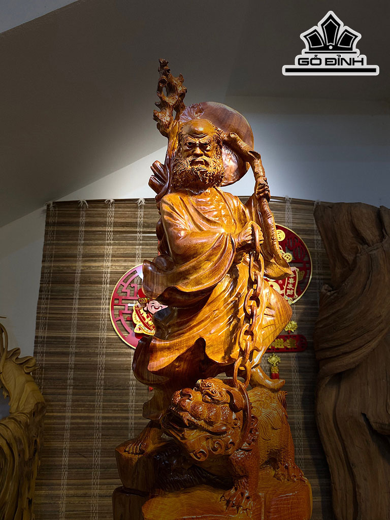 Tượng Đạt Ma Sư Tổ Gỗ Hương Cao 95 Ngang 40 Sâu 25 (cm)