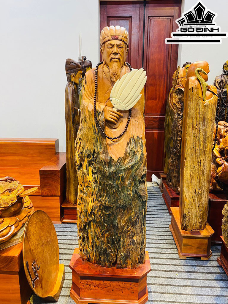 Tượng Gia Cát Lượng Gỗ Hương Cao 150 Ngang 45 Sâu 20 (cm)